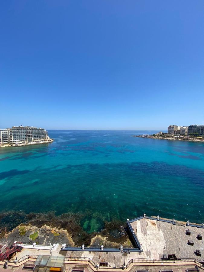 F8 1 Seaview Room, Living And Bathroom Shared , Stjulians Saint Julian's Eksteriør bilde