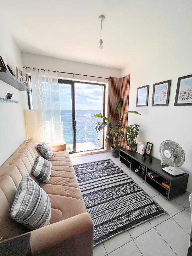 F8 1 Seaview Room, Living And Bathroom Shared , Stjulians Saint Julian's Eksteriør bilde