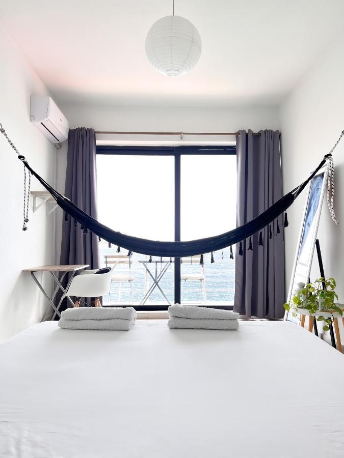 F8 1 Seaview Room, Living And Bathroom Shared , Stjulians Saint Julian's Eksteriør bilde